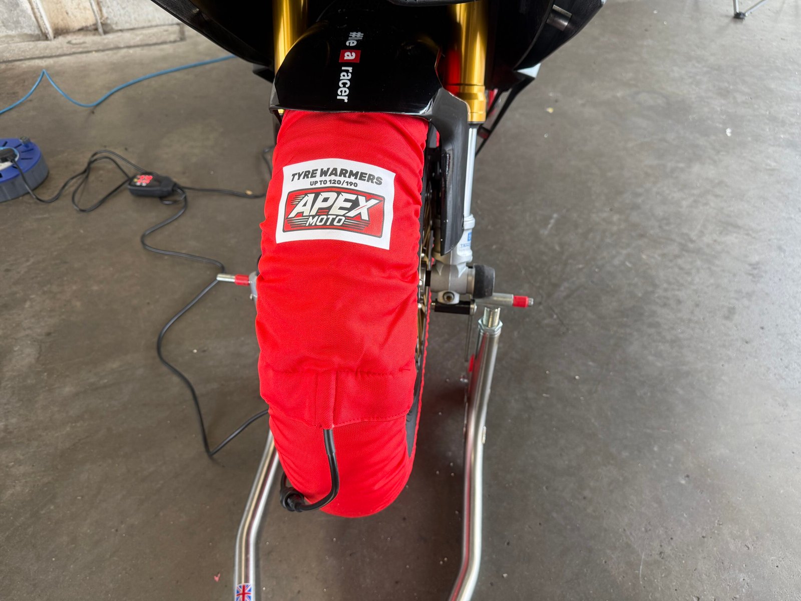 Apexmoto Elite Digital Tyre Warmers – Top Spec with Rim Heaters - Image 7
